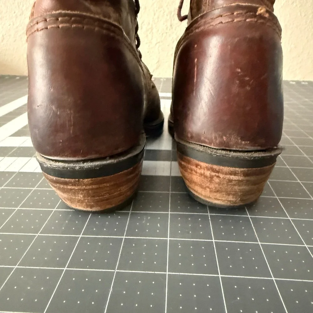 Vintage Heritage Rugged Brown Leather Logger Boots Vibram Woodsman Heel Mens 9.5